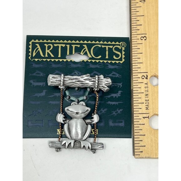 JJ Artifacts Frog On Rope Swing Silver Tone Articulated Pin Brooch 1986 Vintage - Picture 6 of 6